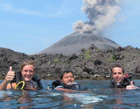 dayat,lui,scott on krakatoa