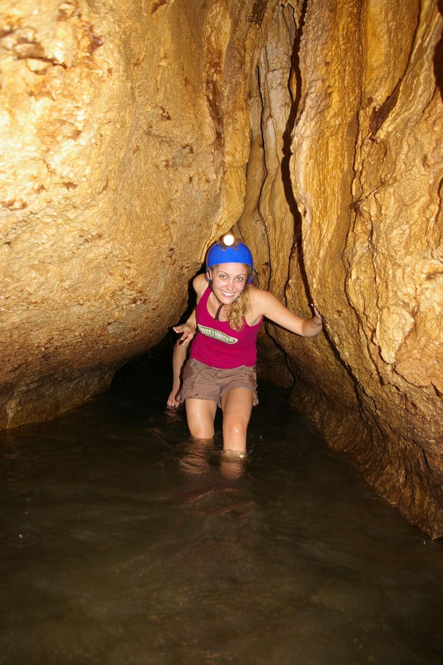 costa rica cave