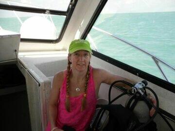 Dive boat Grand Cayman