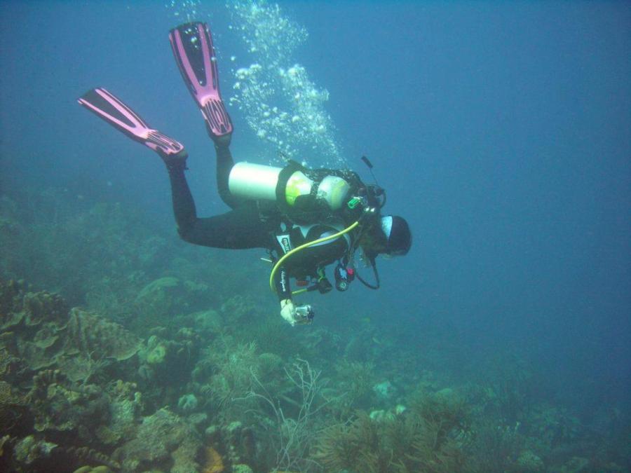 Me Decending to 120ft in Bonaire