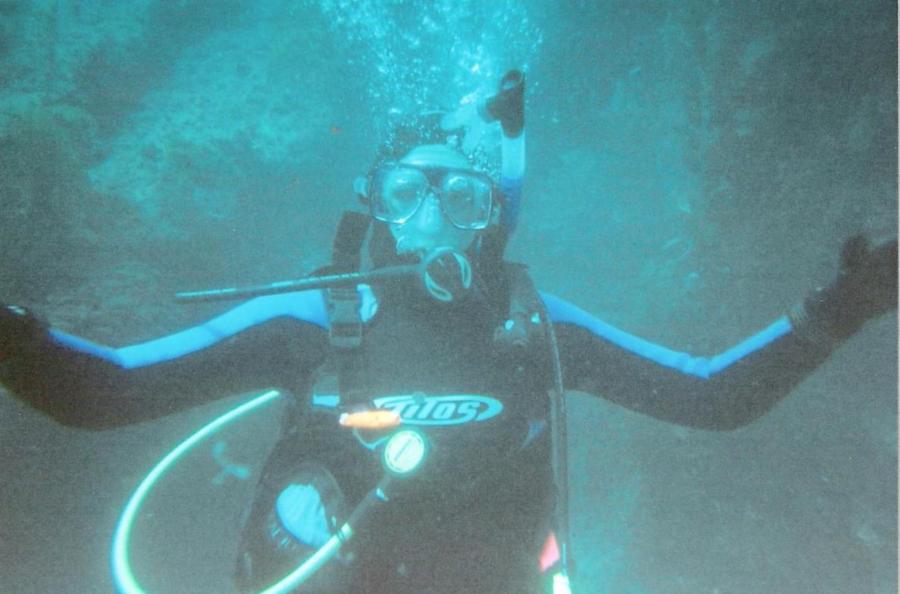 me at 50 feet.. first solo dive