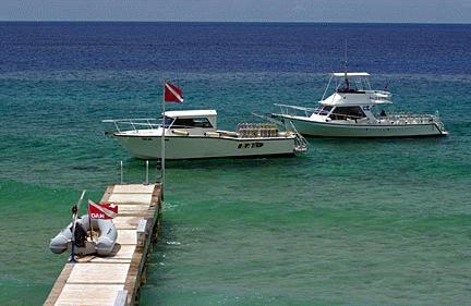 Dive boats at Cobalt Coast Resort - Cayman Islands