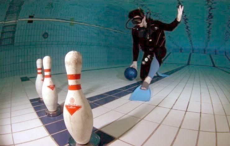 Underwater Sports (Bowling)
