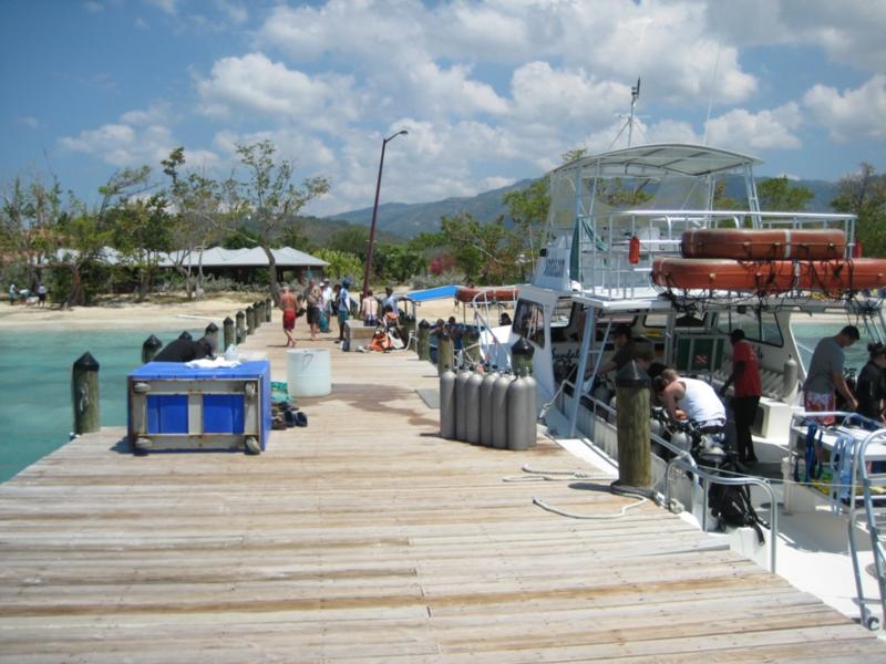 Dive boat at Sandals White House