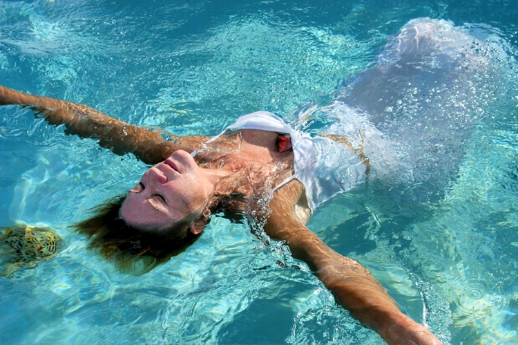 Floating Diana