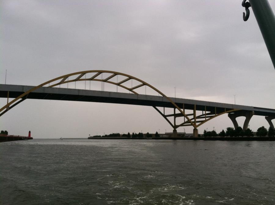 Milwaukee-bridg view from river