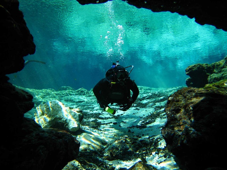 Ginnie Springs Entrance.(Yes, I do need a Halcyon canister light)