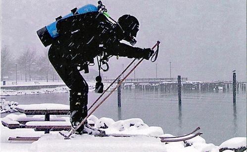 Me, multi-tasking at Les Davis Pier Tacoma