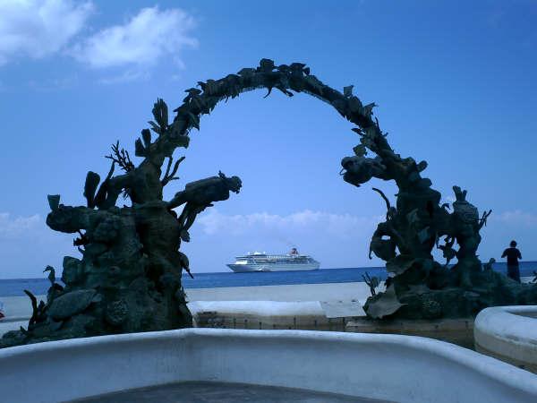 Cozumel - diving scupture, 2008