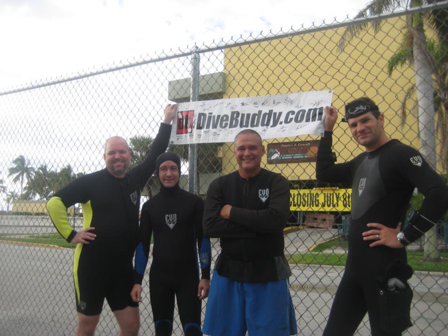 Hollywood Fla. Beach Divers