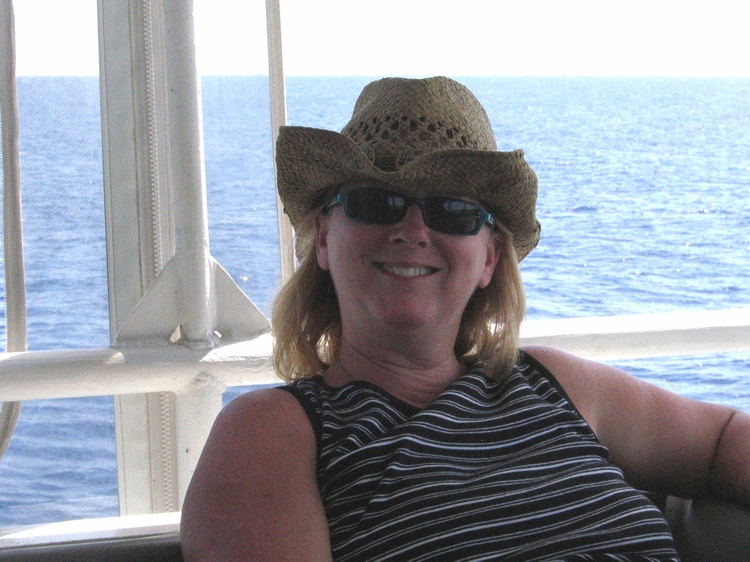 Chilling on a live-aboard in the Bahamas