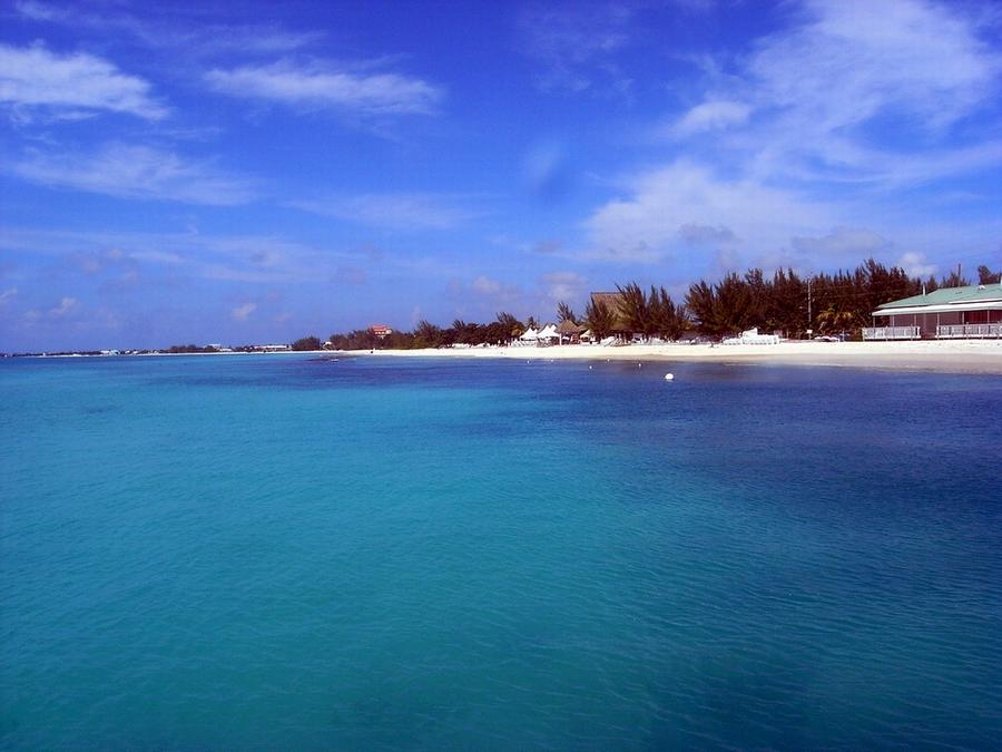 Beautiful beach in Grand Cayman