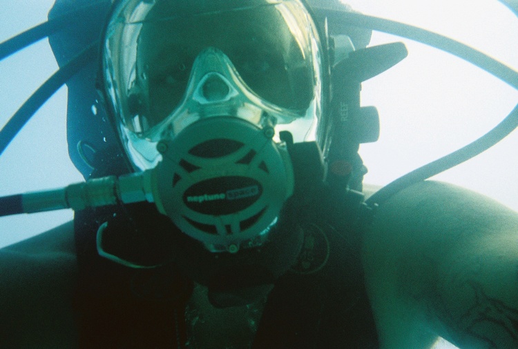 me under water