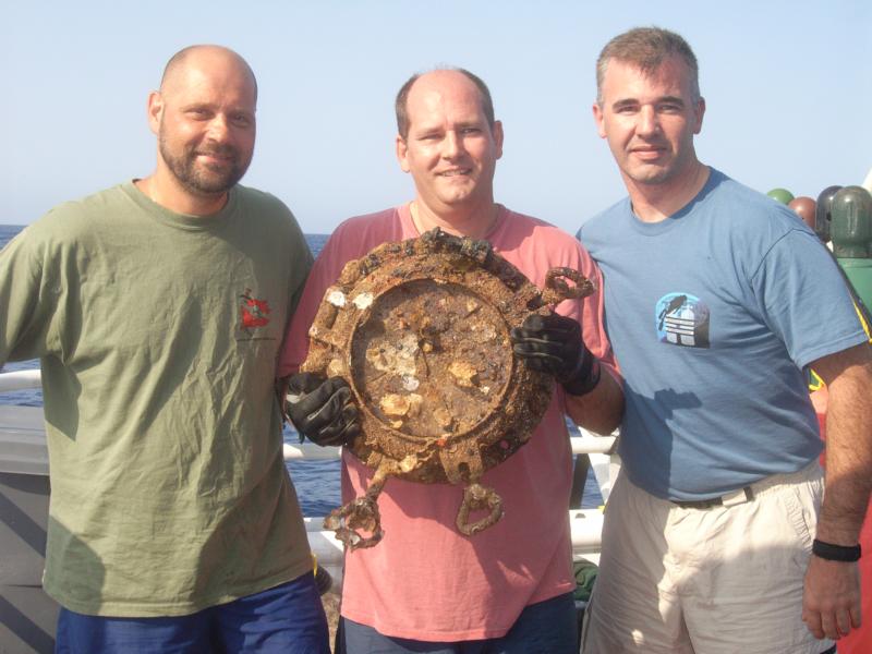 Richie Kohler, David Hoy and Me with David’s new porthole from the MS Rhein.