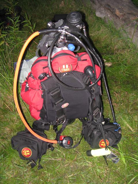 My rig getting ready to dive the CT river.  Thanks for the use of the AGA Bus_Diver.