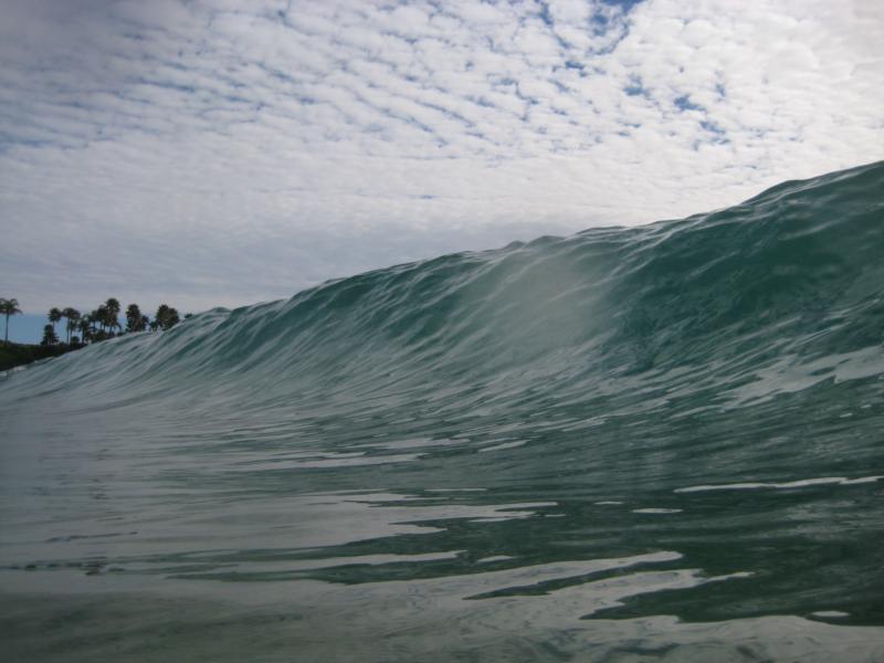 nice wave at cresent