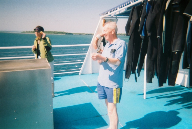 Debbie & Big Chuck - Belize  - Nekton Dec 07