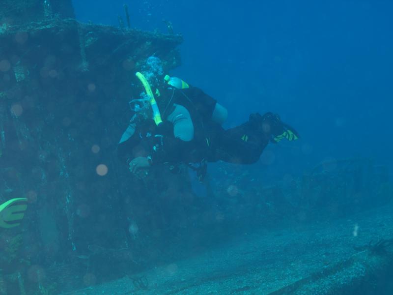 Nesher Dving the Tibbetts - Cayman Brac - Jan 09