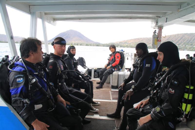 GUE Fundies & Tech 1 Teams - Pre-Dive  - Hawaii Jun 2010