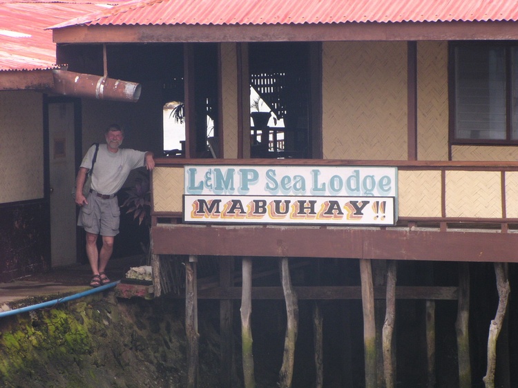 10/2007 - Ed at L&M P Lodge - Coron, PI