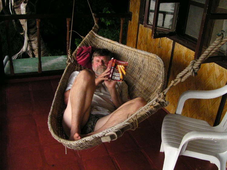 6/2004 - Ed hanging out - Puerto Galera, PI