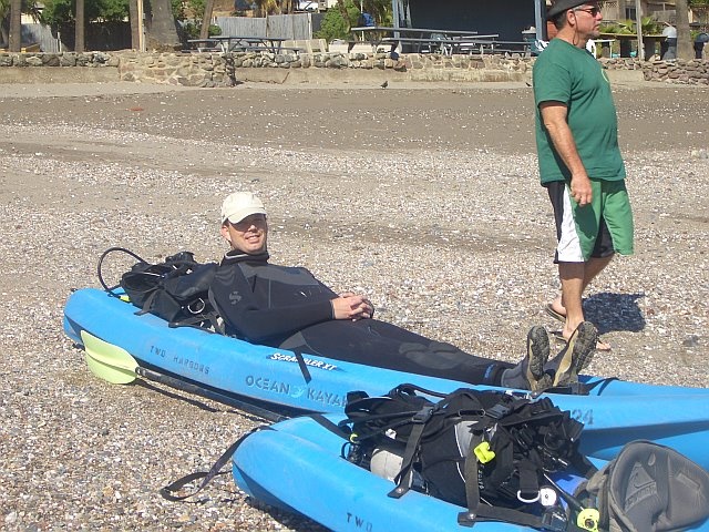 Preparing to kyak dive at Two Harbors, Catalina (California). 2007