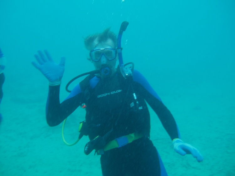 Trombone diver in the Bahamas