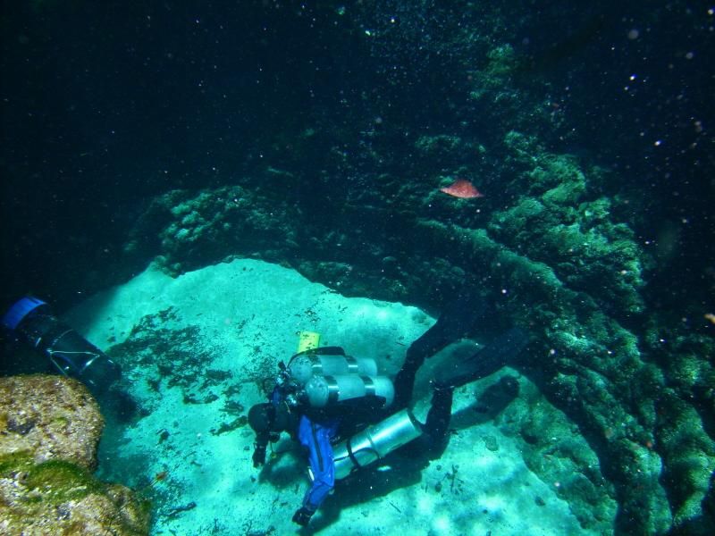 Cave diver in decomp - Fld June 08