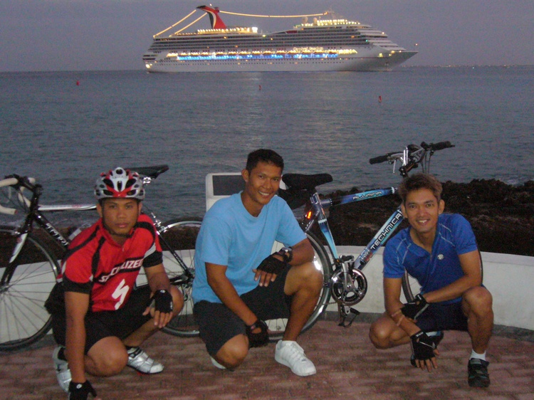 cycling buddies( me at the middle)