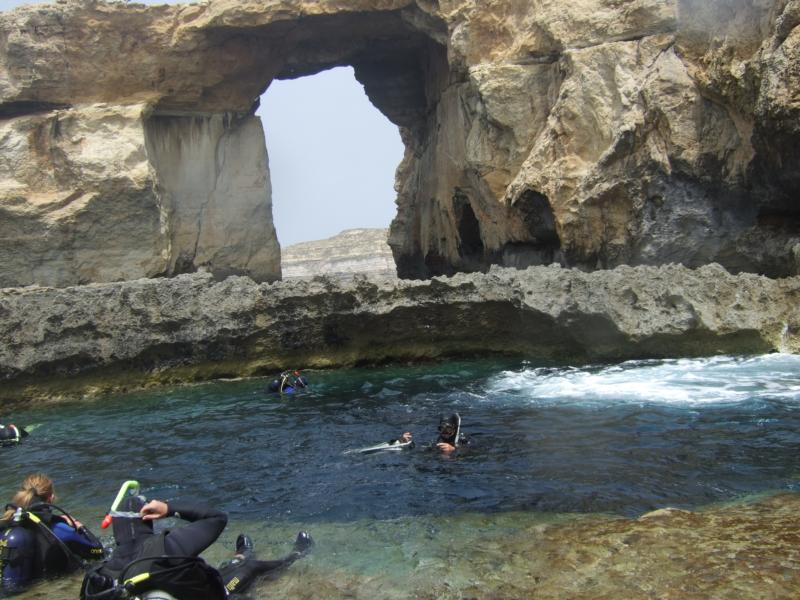 blue hole gozo, entry point