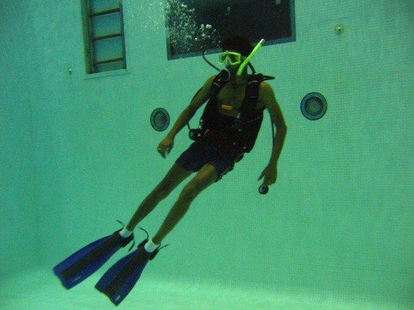 Pool Diving