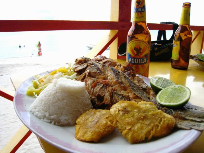 Lunch-post dive Providencia