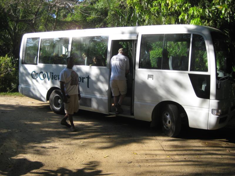 Cocoview Limo - Roatan 2009