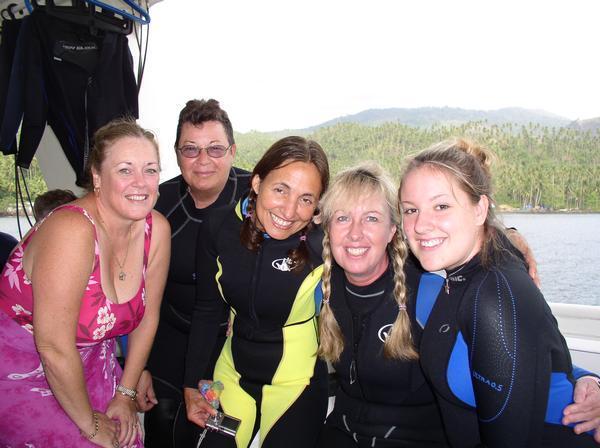 Diving with the girls in N. Sulawasi, Indonesia