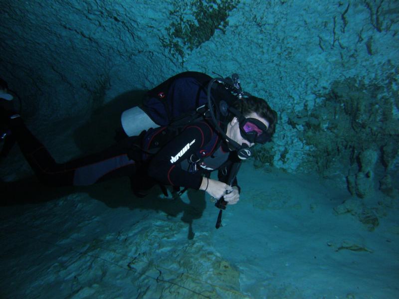 Steve movin on in the Cenote