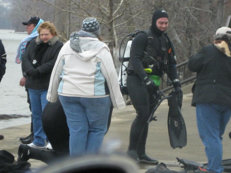 mingling with crowd before my dive