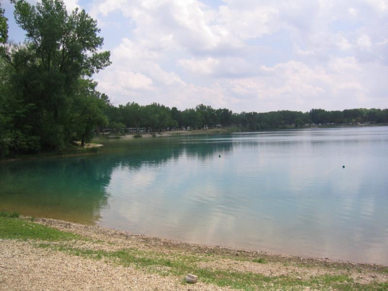 A view of Pearl Lake