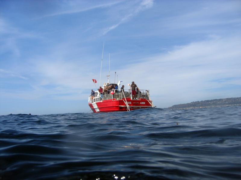 08/29/2009 - "Lois Ann" dive boat above the H.M.C.S. Yukon Wreck