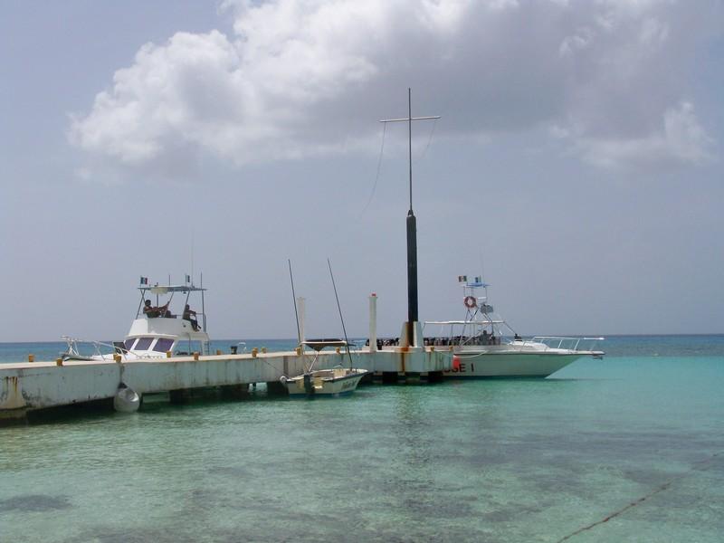 Dive House boats Cozumel M.X.2010