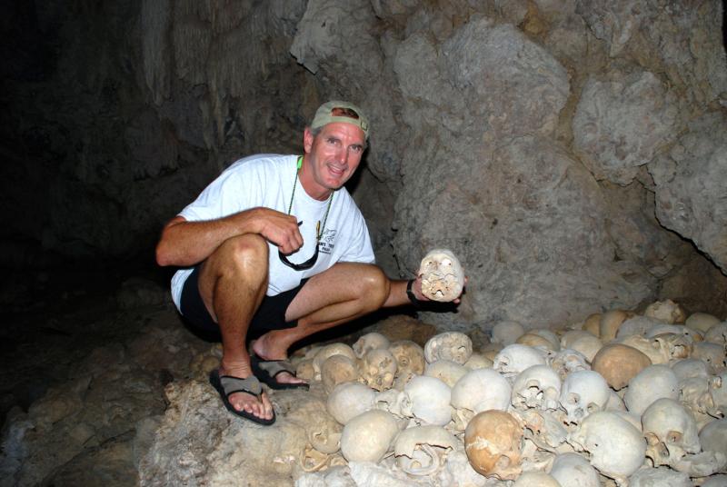 skull cave...PNG