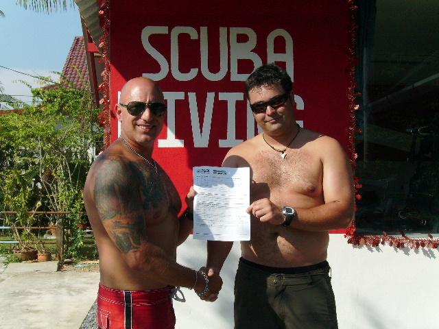 Congrats to Kevin from Belgum for finishing the Divemaster program