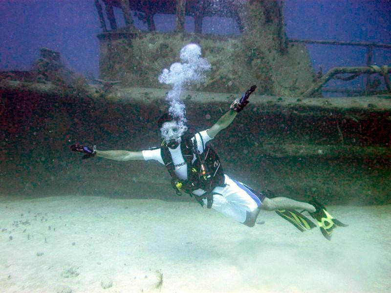 Flying near the Tiny-T, Grand Bahama