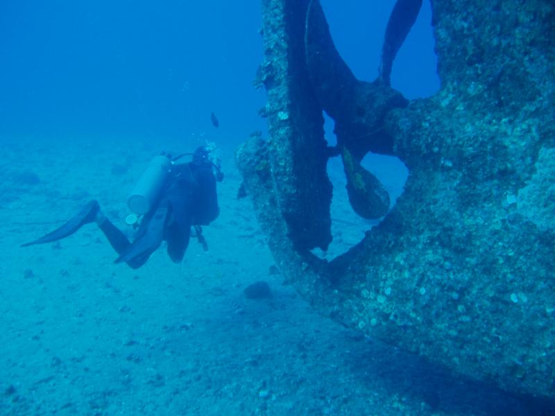 Lookin over a wreck in Hawaii